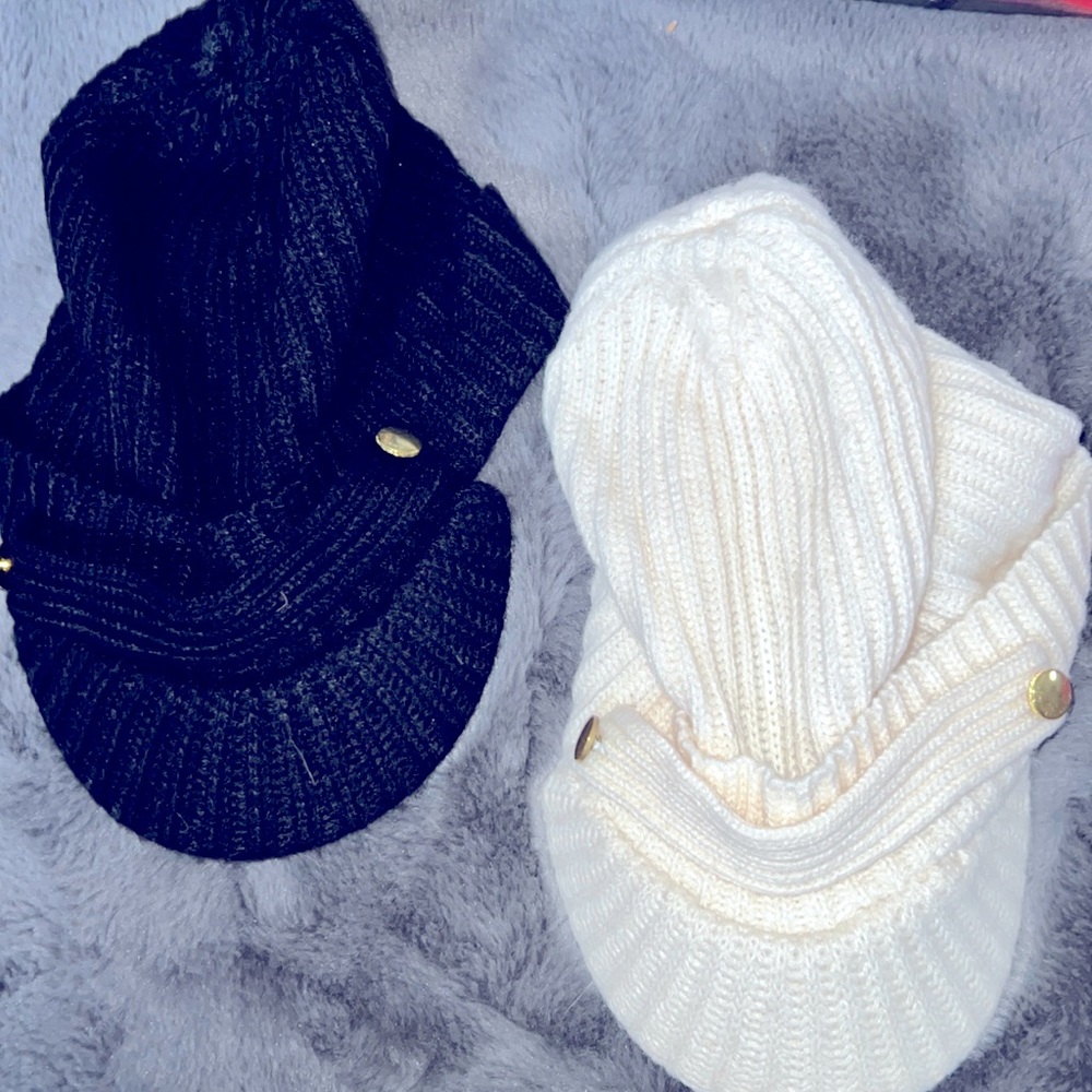 Two Woman’s GAP Hats